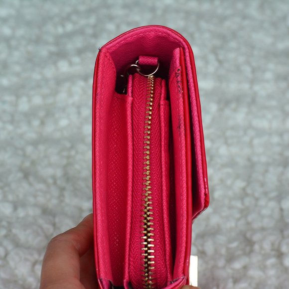 NWOT Hot Pink Clutch Purse - Picture 4 of 7